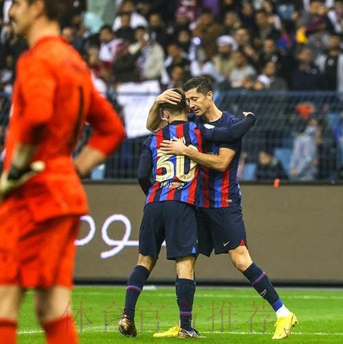 西超杯-莱万加维均传射佩德里建功!巴萨3-1皇马夺冠 西超杯-莱万加维均传射佩德里建功!巴萨3-1皇马夺冠